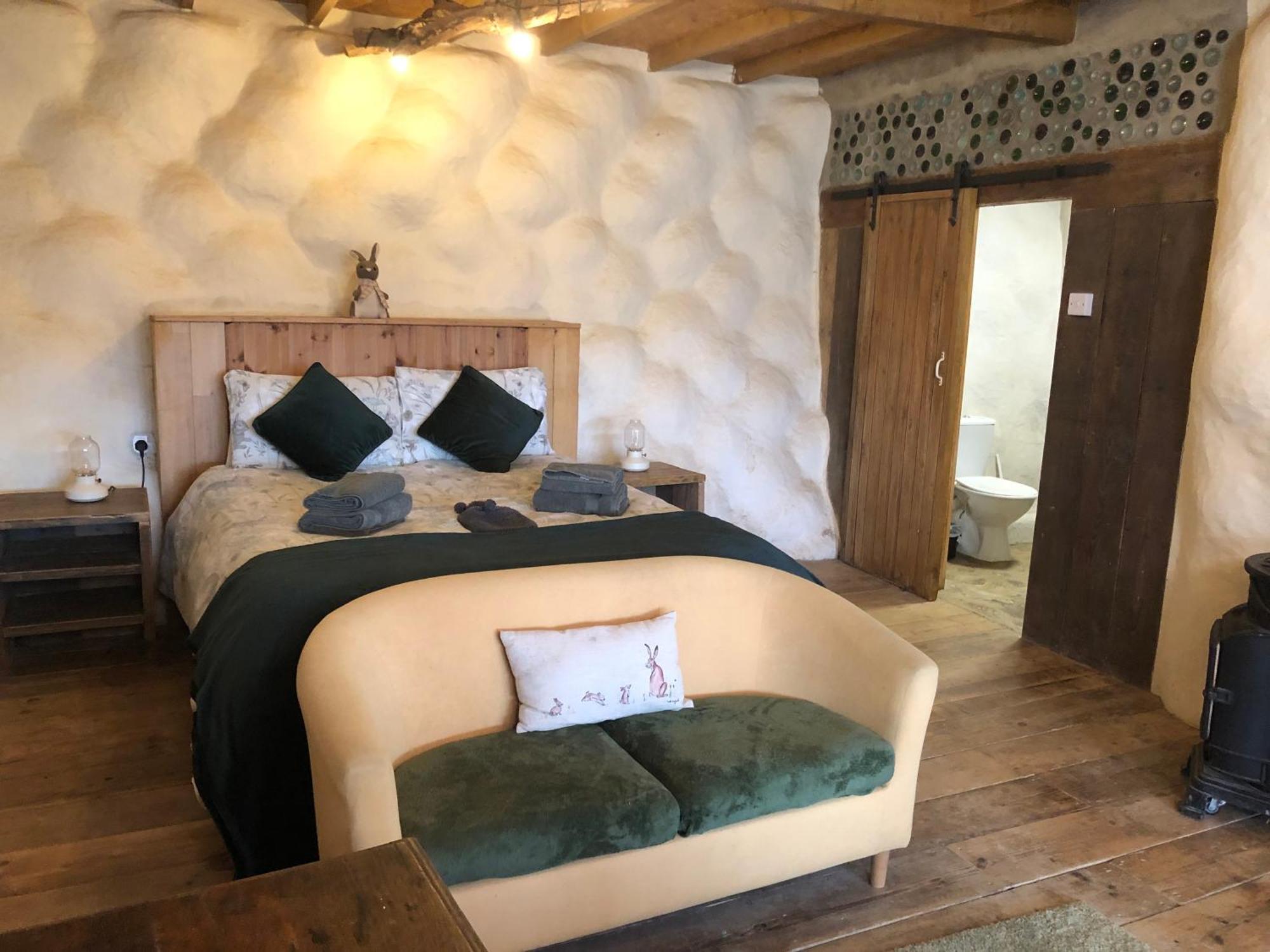 Rabbits 1Or 2 Bedroom Hobbit Style Hillset Earthen Dartmoor Eco Home South Brent Eksteriør bilde